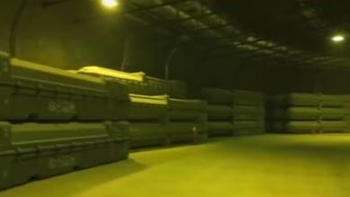 وكالة تسنيم الإيرانية تنشر فيديو لمستودع أسلحة ضخم للحرس الثوري