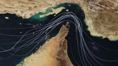 إيران تهدد بزرع ألغام بحرية في مضيق هرمز رداً على هجمات محتملة