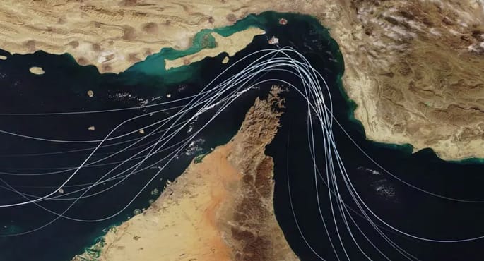 إيران تهدد بزرع ألغام بحرية في مضيق هرمز رداً على هجمات محتملة