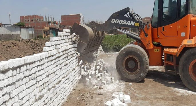 جهود مكثفة للتصدي لمخالفات البناء والتعديات على الأراضي الزراعية بعدد من المحافظات