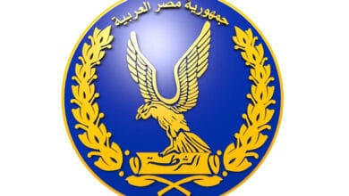 مصدر أمني يكشف حقيقة ادعاءات تعذيب متهمة بالقتل والسرقة بالقاهرة