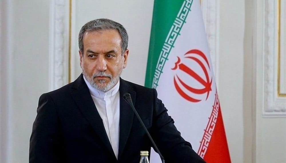 إعلام عبري: وزير خارجية إيران أبلغ مبعوث أمريكي بموافقة مجتبى خامنئي على التفاوض