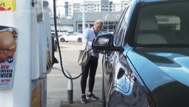 الرابطة الأمريكية للسيارات: ارتفاع متوسط سعر البنزين 33.2% منذ بدء العمليات العسكرية في إيران