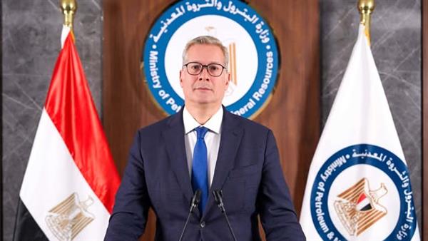 بدء مرحلة جديدة لحفر آبار الغاز بالبحر المتوسط بوصول سفينة حفر متقدمة