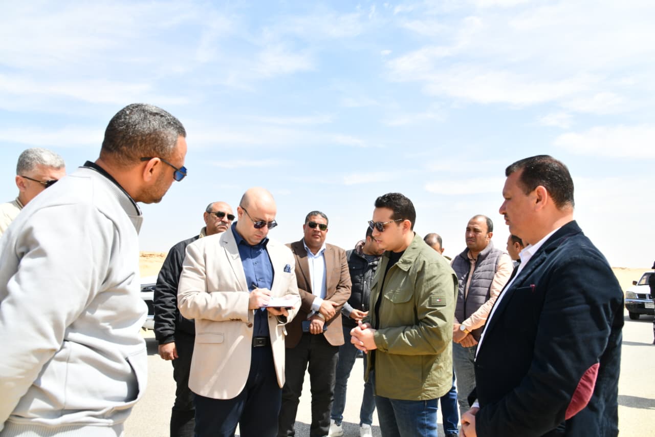 محافظ الفيوم يتابع الفرص الاستثمارية والمناطق السياحية بمحميتي قارون والريان