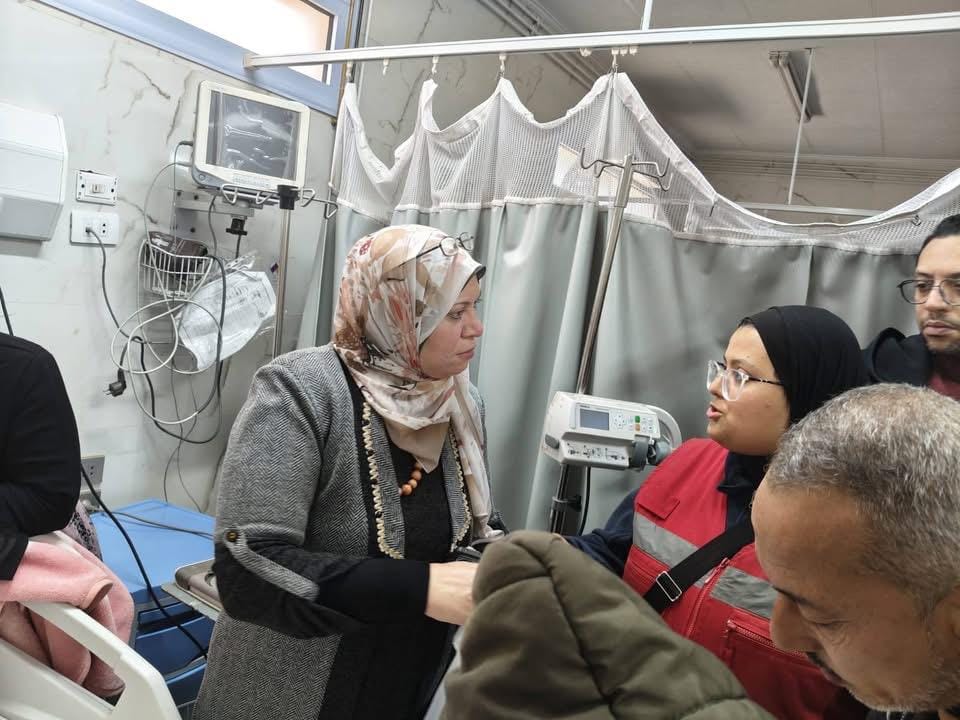 وكيل وزارة التضامن بالدقهلية تتفقد مصابي حادث تصادم بميت غمر