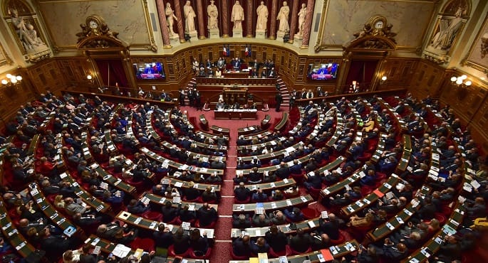 مجلس الشيوخ الأمريكي يرفض مقترحًا لتقييد ضربات ترامب على إيران