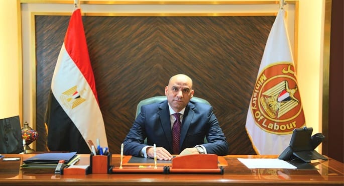 وزير العمل يوجه بحظر تشغيل الأطفال دون 15 عامًا وإصدار قوائم بالمهن الخطرة