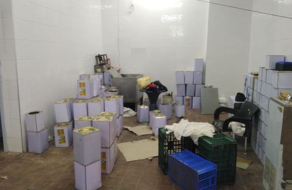 ضبط مصنع منتجات ألبان بدون ترخيص في دمنهور