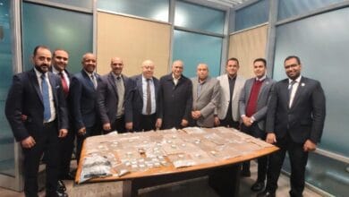 جمارك مطار القاهرة تحبط محاولة تهريب 7.5 كيلوجرام من بذور الماريجوانا