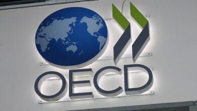 منظمة التعاون الاقتصادي والتنمية: حرب إيران تهدد النمو العالمي وتزيد التضخم