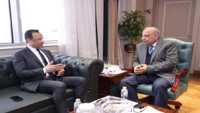 "الكهرباء" و"الاتصالات" تبحثان آليات دعم وتطوير وجذب الاستثمارات في صناعة مراكز البيانات