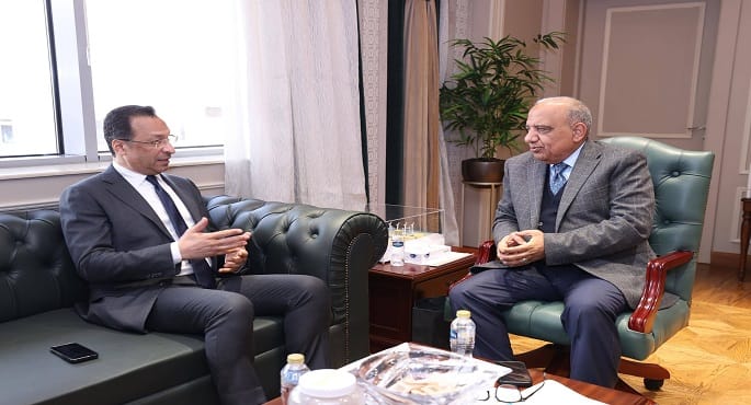 "الكهرباء" و"الاتصالات" تبحثان آليات دعم وتطوير وجذب الاستثمارات في صناعة مراكز البيانات