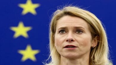 مسؤولة أوروبية تحذر من ضغوط أمريكية على أوكرانيا للتنازل عن أراض