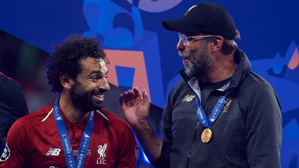 كلوب يتغنى بإنجازات محمد صلاح التاريخية مع ليفربول