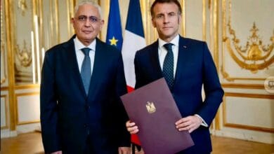 السفير طارق دحروج يقدم أوراق اعتماده للرئيس الفرنسي ماكرون