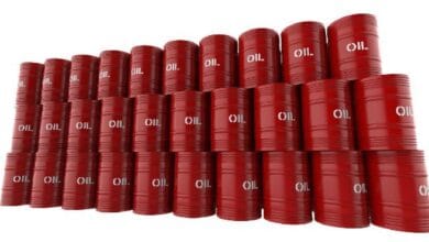 أسعار النفط تتجه لتسجيل خسائر أسبوعية وسط آمال تهدئة التوترات الإقليمية