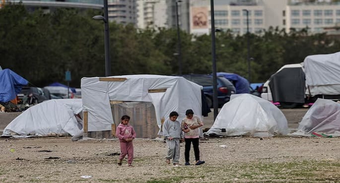 اليونيسف: نزوح 370 ألف طفل وقتل 121 في لبنان