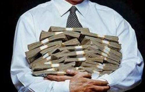 الأموال العامة تضبط 10 ملايين جنيه مشبوهة استخدمت في التجارة والسيارات