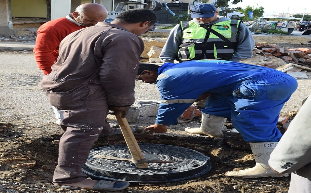مياه القناة تبدأ استبدال مطابق الصرف الصحي المتهالكة بمدينة المستقبل في الإسماعيلية