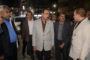 محافظ سوهاج يتفقد الانضباط المروري ورفع الإشغالات بحي شرق