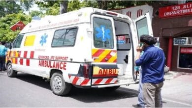 حفرة طريق تعيد مريضة أُعلنت وفاتها دماغياً إلى الوعي في الهند