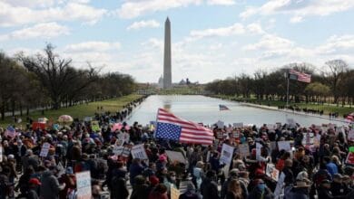 آلاف الاحتجاجات تجتاح أمريكا ضد سياسات ترامب