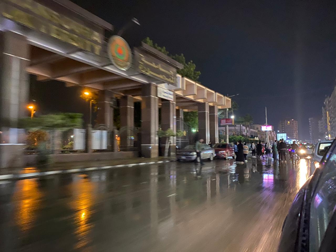 نشاط رياح وأمطار متوسطة تشهدها المنصورة