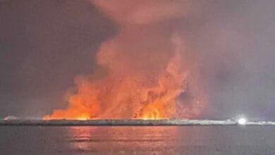 مقتل 5 أشخاص في ضربات أمريكية صهيونية على رصيف بحري إيراني