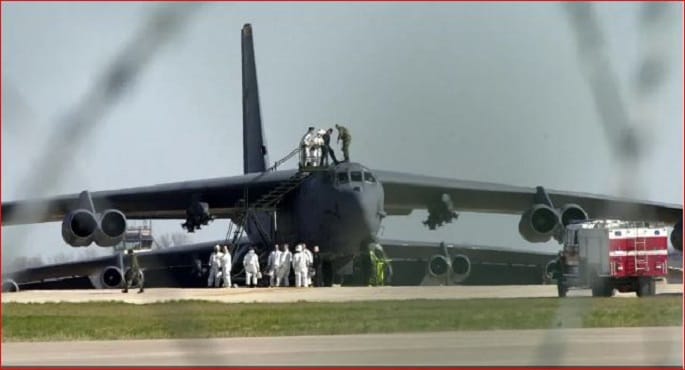 واشنطن تعزز تواجدها العسكري في بريطانيا بقاذفات B-52