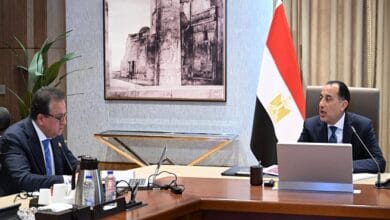 رئيس الوزراء يتابع مع وزير الصحة مشروعات تطوير المنشآت والمبادرات الرئاسية