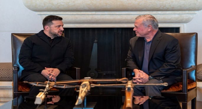 ملك الأردن والرئيس الأوكراني يحذران من تداعيات إطالة أمد الصراع