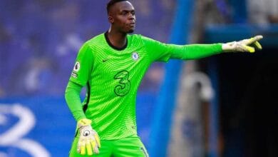 الحارس السنغالي ميندي يوجه انتقادات لاذعة للاتحاد الأفريقي لكرة القدم (كاف)