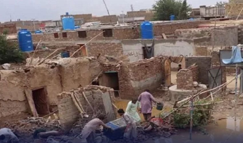 مصرع 9 وإصابة 47 جراء الأمطار الغزيرة في باكستان