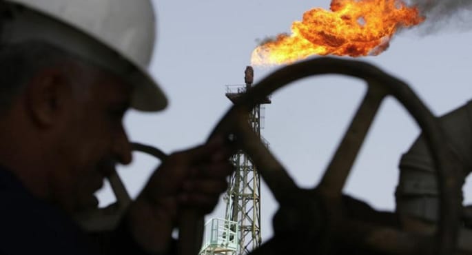 أسعار النفط تقفز 3.3% وسط مخاوف من نقص الإمدادات العالمية