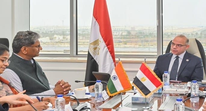 وزير الاستثمار يبحث مع السفير الهندي بالقاهرة تعميق الشراكة الاقتصادية وزيادة التبادل التجاري