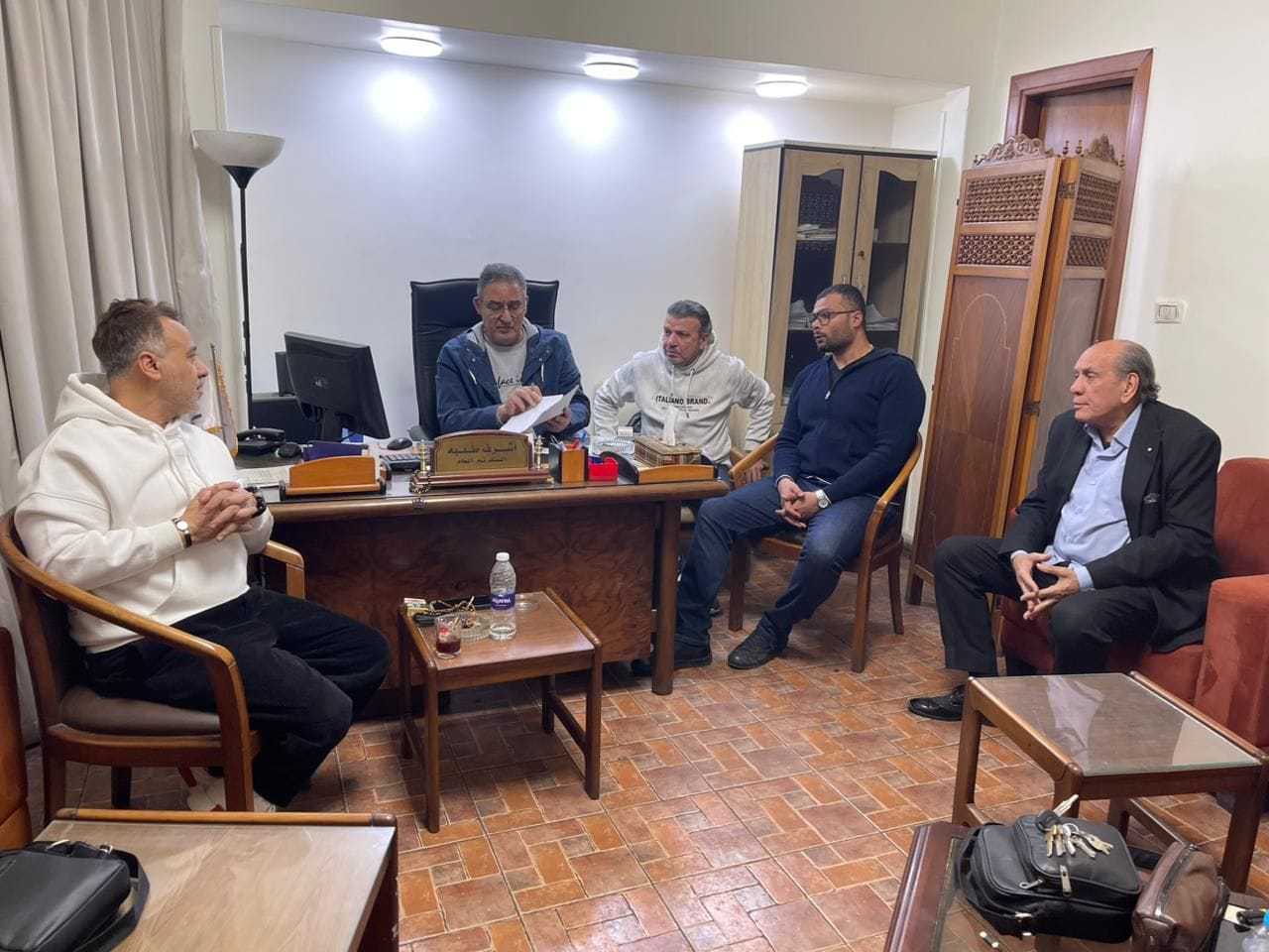 الفنان أحمد عبدالله محمود يخضع للتحقيق بنقابة المهن التمثيلية ويقدم اعتذاراً رسمياً لأسرة رشدي أباظة