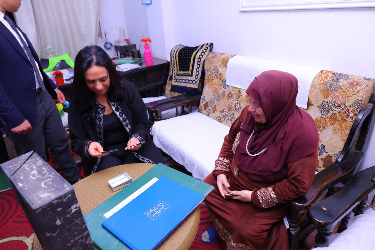 وزيرة التضامن تجري زيارة مفاجئة لدار "أم هاني" للمسنين بإمبابة