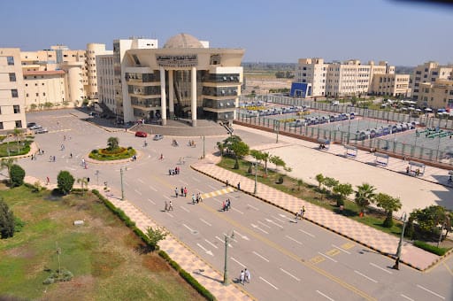 رئيس جامعة كفر الشيخ: برامج نوعية لتنمية مهارات التوظيف وريادة الأعمال