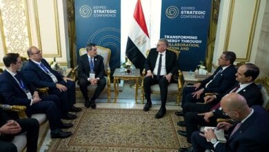 وزير البترول يبحث مع "شلمبرجير" العالمية تطبيق الحفر الأفقي لزيادة الإنتاج