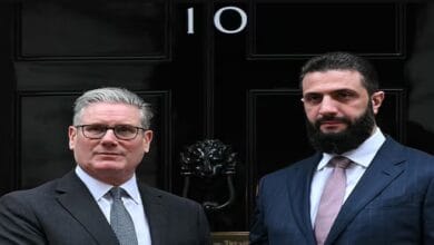 ستارمر يبحث مع الشرع قضايا الهجرة وأمن الحدود