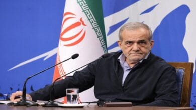 الرئيس الإيراني: مستعدون لإنهاء الحرب بضمانات