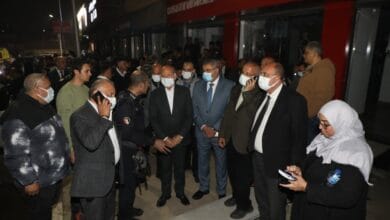 حريق مصنع ملابس بالزيتون.. محافظ القاهرة يشكل لجنة هندسية لبيان تأثر العقار
