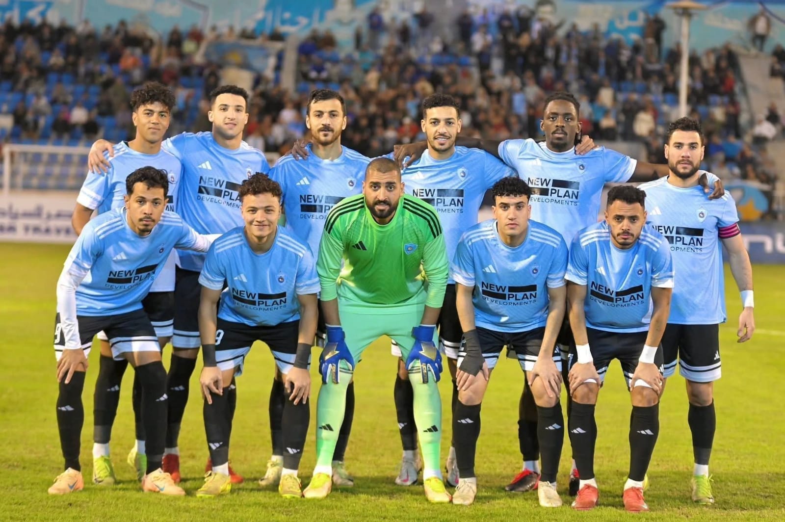 لقطة من مباراة كرة القدم بين غزل المحلة والبنك الأهلي