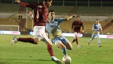 لقطة من مباراة الأهلي وسيراميكا