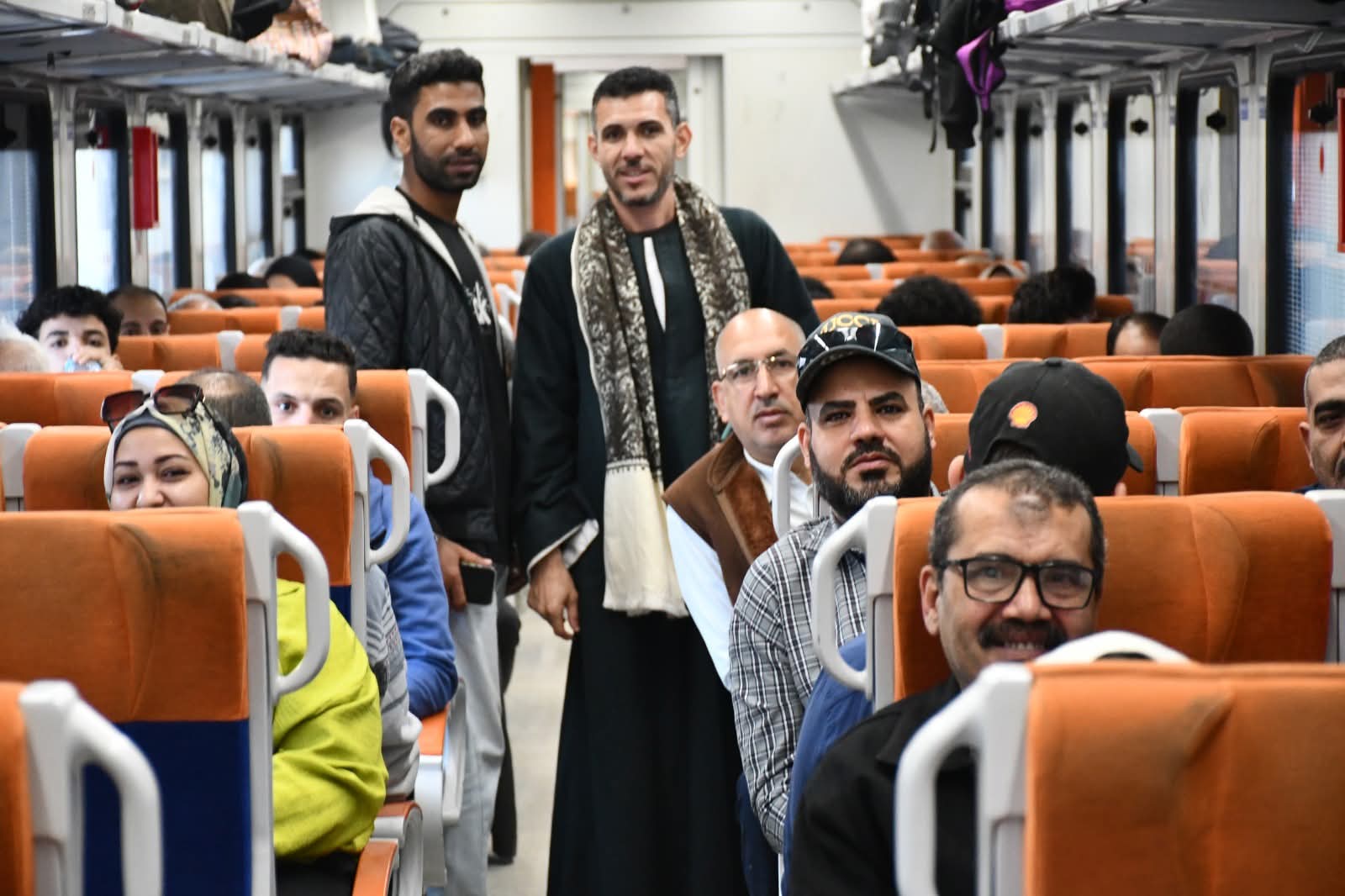 صورة لقطار على السكة الحديد