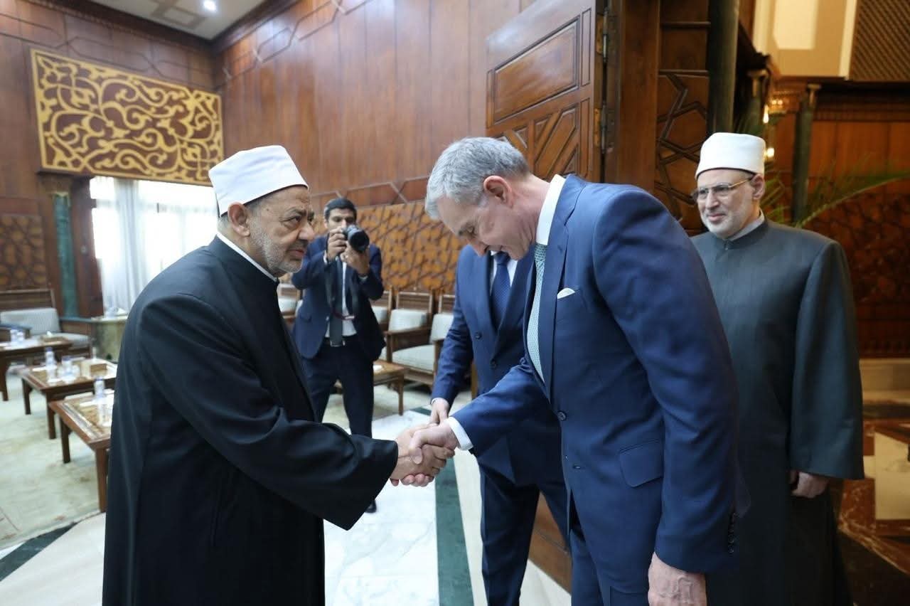 لقاء شيخ الأزهر مع الأمير الروماني رادو