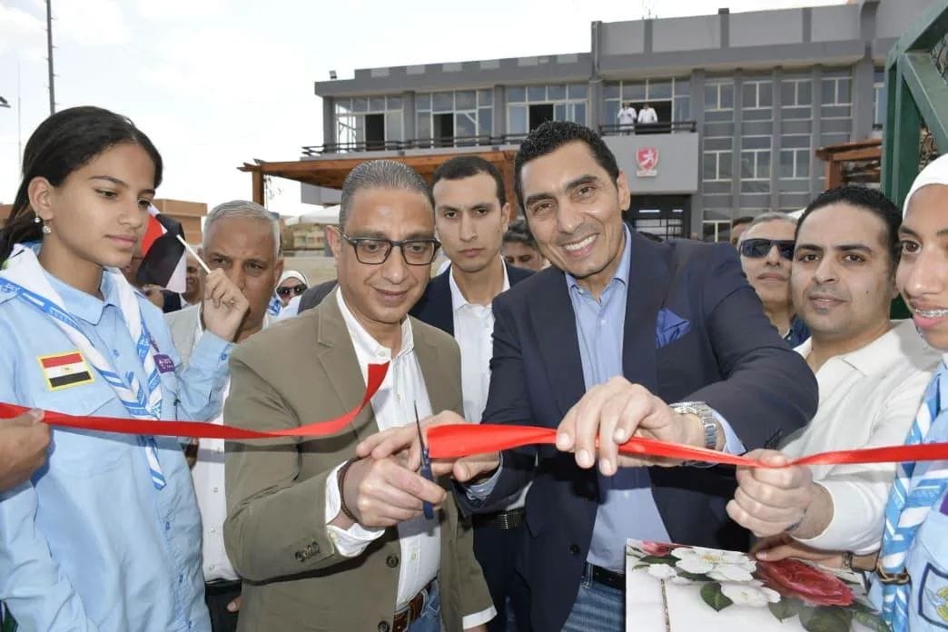 وزير الرياضة ومحافظ الجيزة يفتتحان مركز التنمية الشبابية بالشيخ زايد