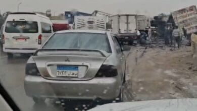 تصادم سيارتي نقل وانقلاب حمولتهما على الطريق الصحراوي بالإسكندرية بسبب الأمطار