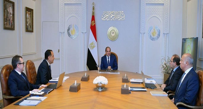 الرئيس السيسي يؤكد ضرورة تحسين الوضع الاقتصادي وانعكاسه على جودة حياة المواطنين